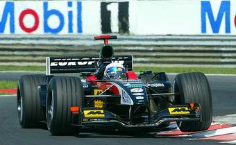 Anthony Davidson estreiou na 2 Minardi. Apesar da corrida discreta, sua atuao foi infinitamente superior  de Alex Yoong.