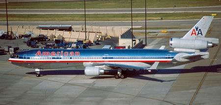MD-11, prefixo N1767A da American Airlines, em Dallas (Estados Unidos) - Junho/2001.