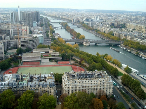 Foto de Paris, com o rio Sena, a partir da Torre Eifel (FOTO/CRDITO: Fernando Toscano, www.portalbrasil.net)
