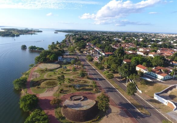 A história de Porto Nacional está intrinsecamente ligada à navegação pelo rio Tocantins.