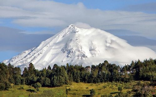 Vulco Citlaltpetl - ponto mais alto do Mxico: FOTO/CRDITO: http://pt.wikipedia.org/wiki/Ficheiro:O457e4574jl0.jpg