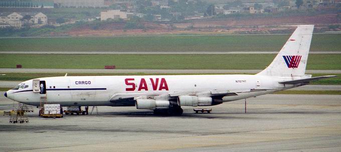 Boeing 707.321CH da Sava, em Guarulhos, So Paulo