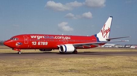 Boeing 737 srie 8BK (800), prefixo VH-VOA da Virgin Blue, em Sidney (Austrlia), em 13.01.2002 (www.portalbrasil.net).
