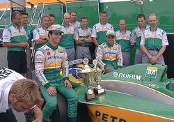 A Equipe Petrobrs Jr.  uma das mais poderosas da categoria. Em 1999/200 teve Bruno Junqueira (6/campeo) e Max Wilson  - apenas em 1999 (8 colocado), como seus pilotos (www.portalbrasil.eti.br)
