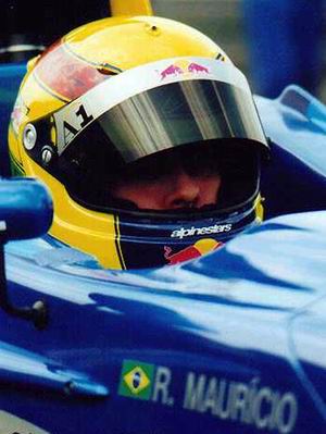 Ricardo Maurcio (F3000 em 2002 - Equipe Red Bull Jr.)